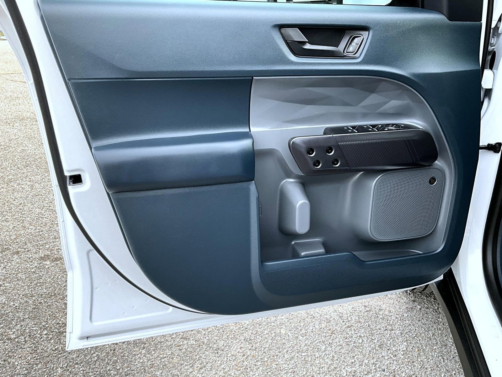 Used 2026 Ford Maverick Lariat w/ Black Appearance Package image 10