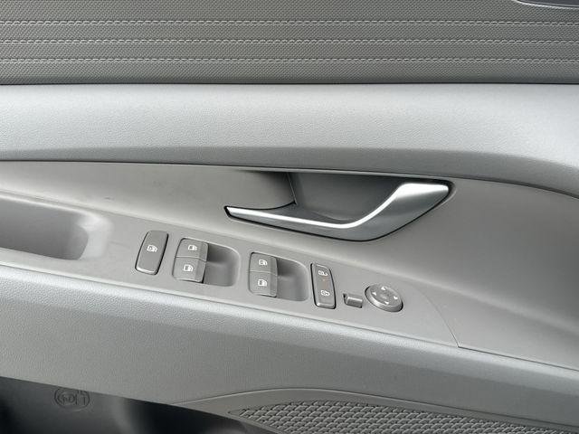 New 2026 Hyundai Elantra SE image 15