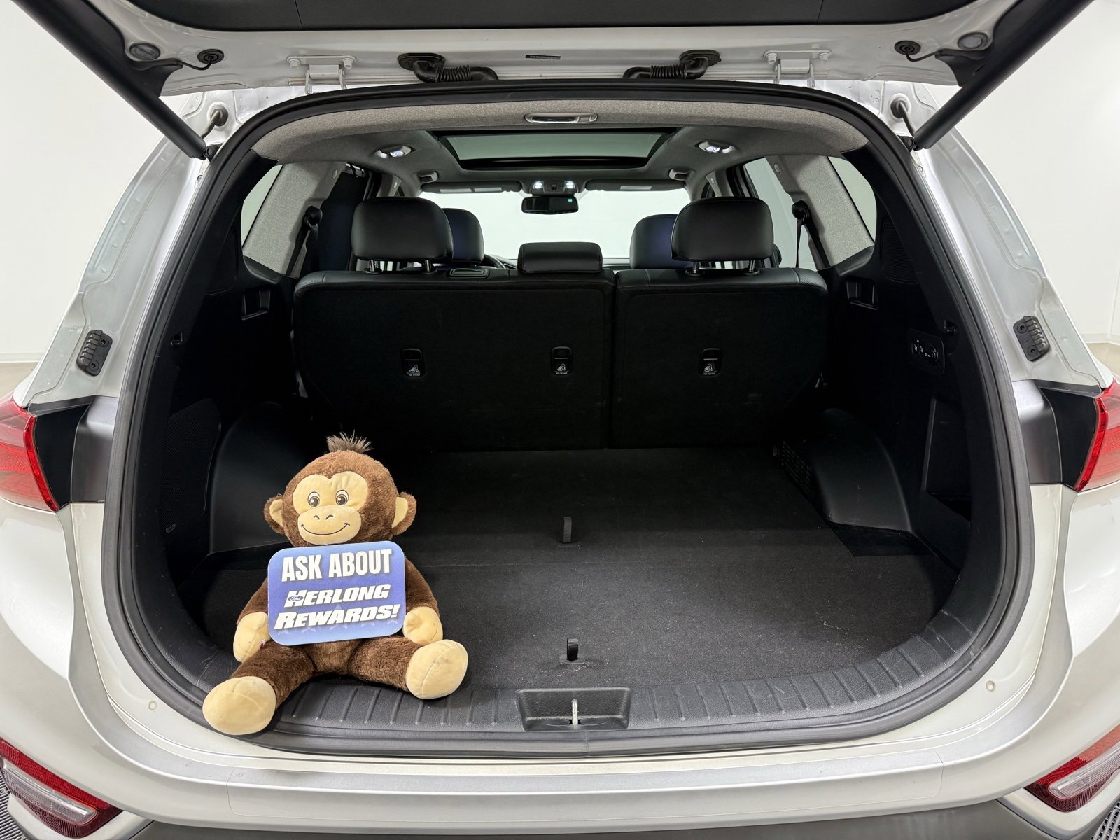 Used 2019 Hyundai Santa Fe Limited image 8