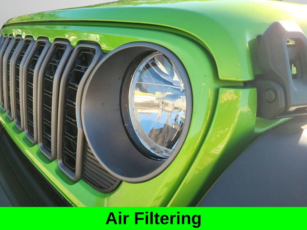 Used 2025 Jeep Wrangler Sport image 6