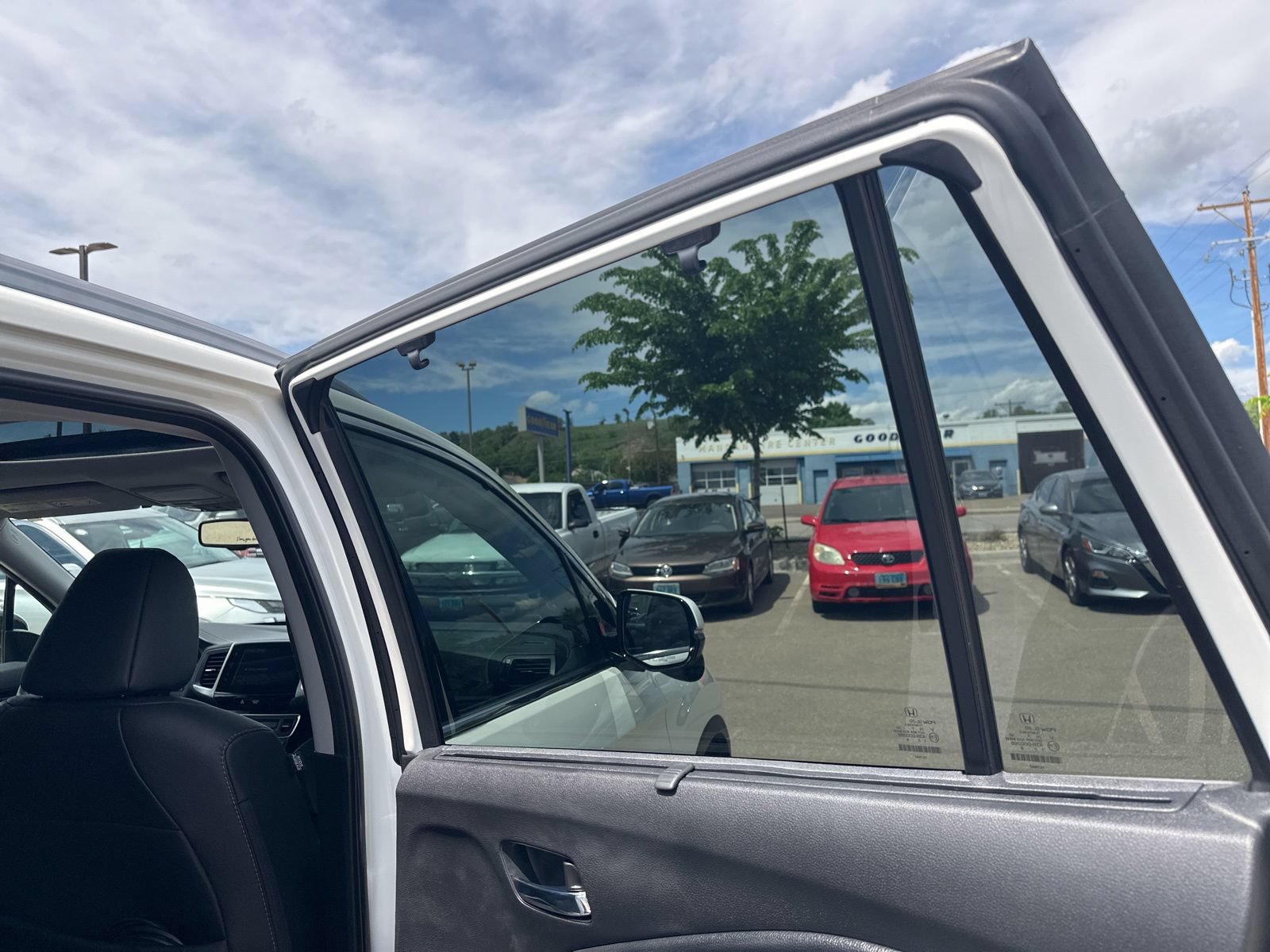 Used 2018 Honda Pilot Touring image 42