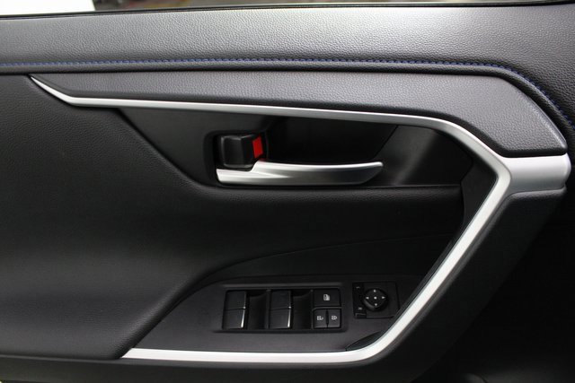 Used 2025 Toyota RAV4 XSE image 22