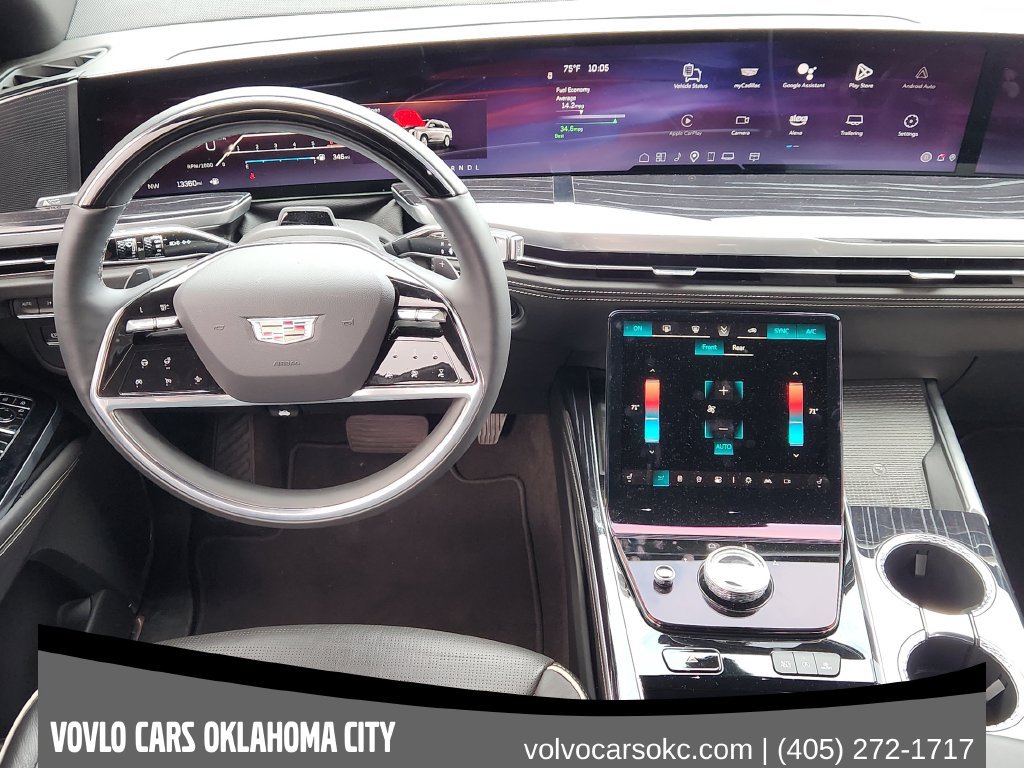 Used 2025 Cadillac Escalade ESV Sport AWD/4WD image 21