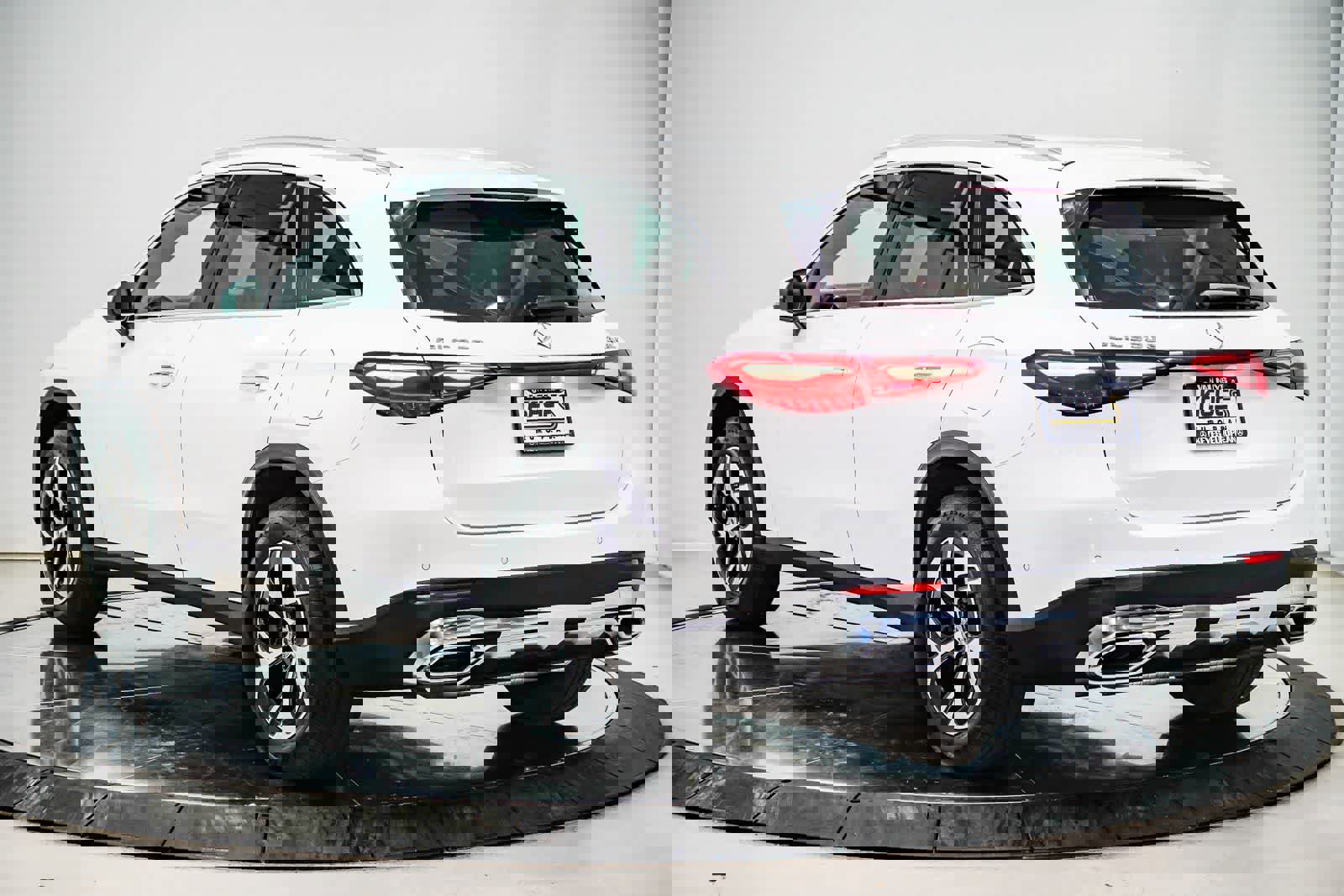 Certified 2025 Mercedes-Benz GLC 350e 4MATIC image 2