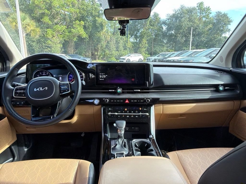 Certified 2023 Kia Carnival EX FWD image 25