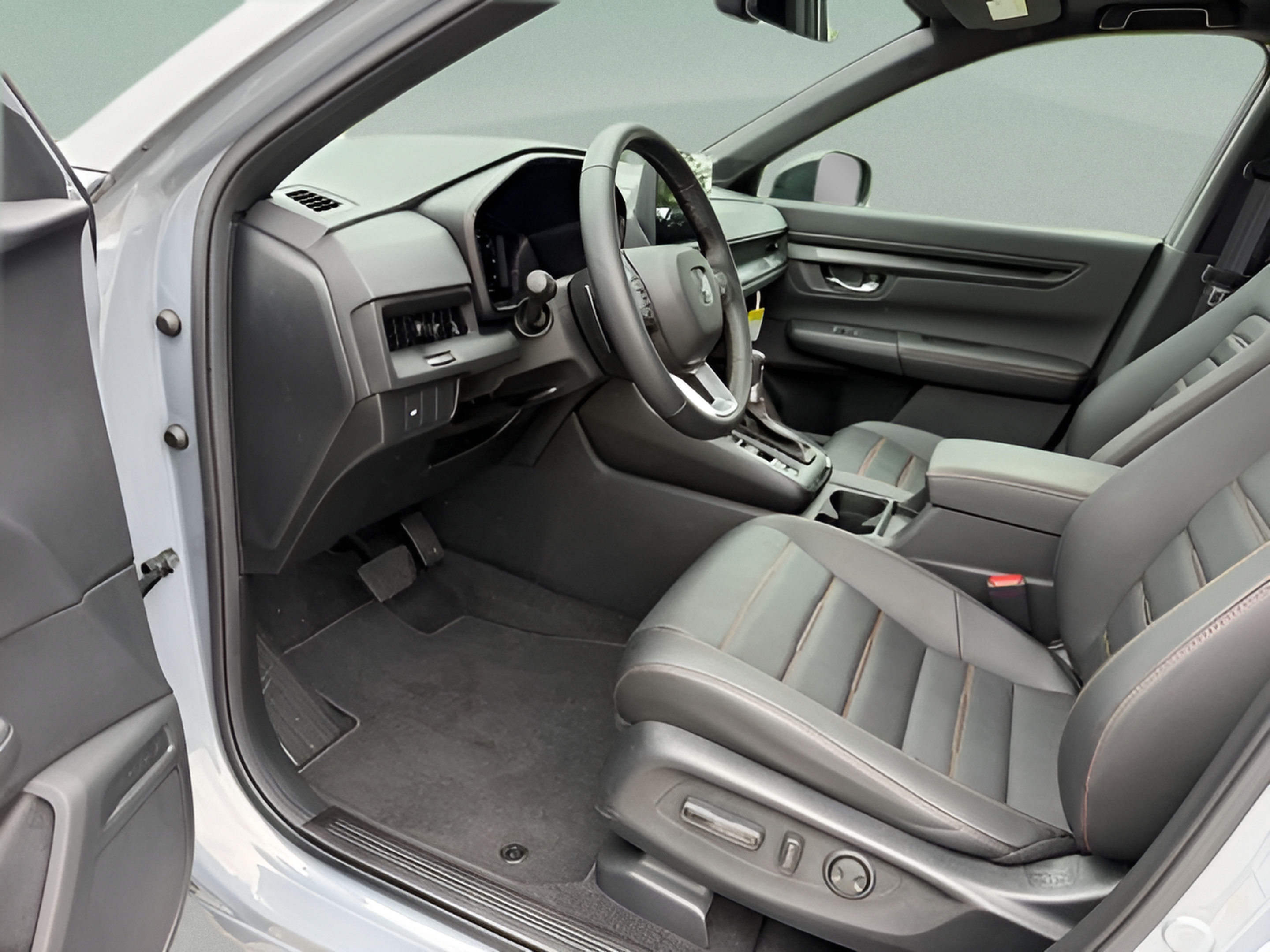 Used 2026 Honda CR-V Sport-L image 11