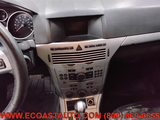 Used 2008 Saturn Astra XR w/ Premium Trim Package FWD image 12