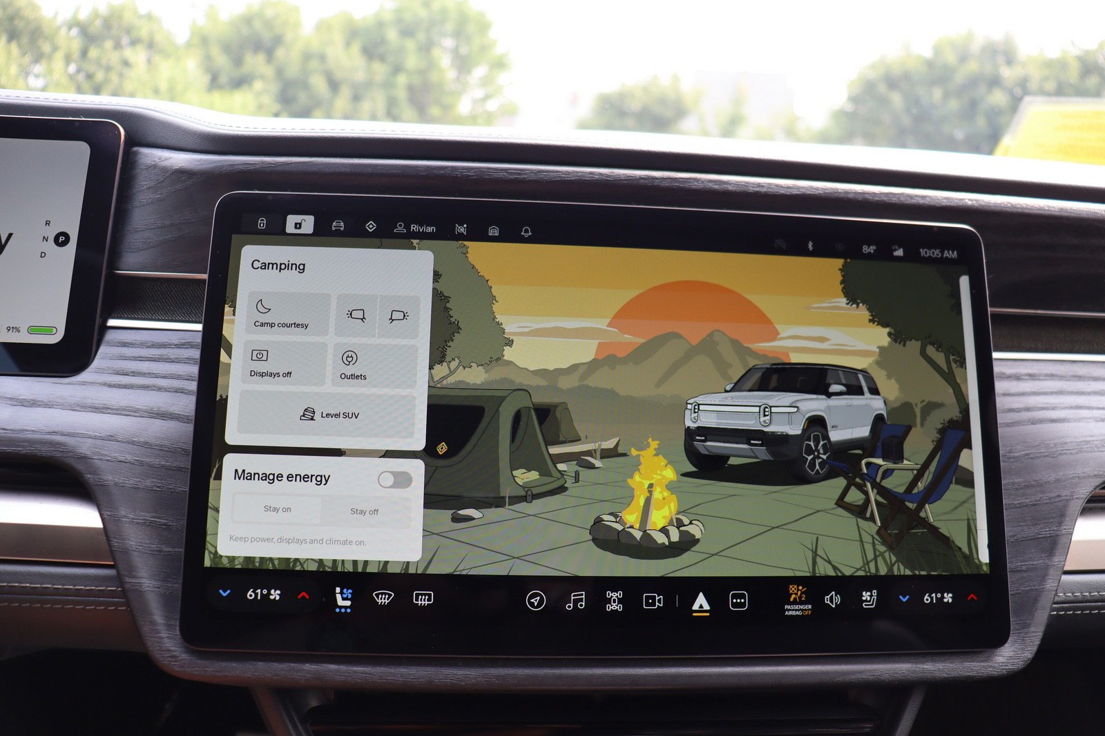Used 2024 Rivian R1S Adventure Dual AWD/4WD image 39