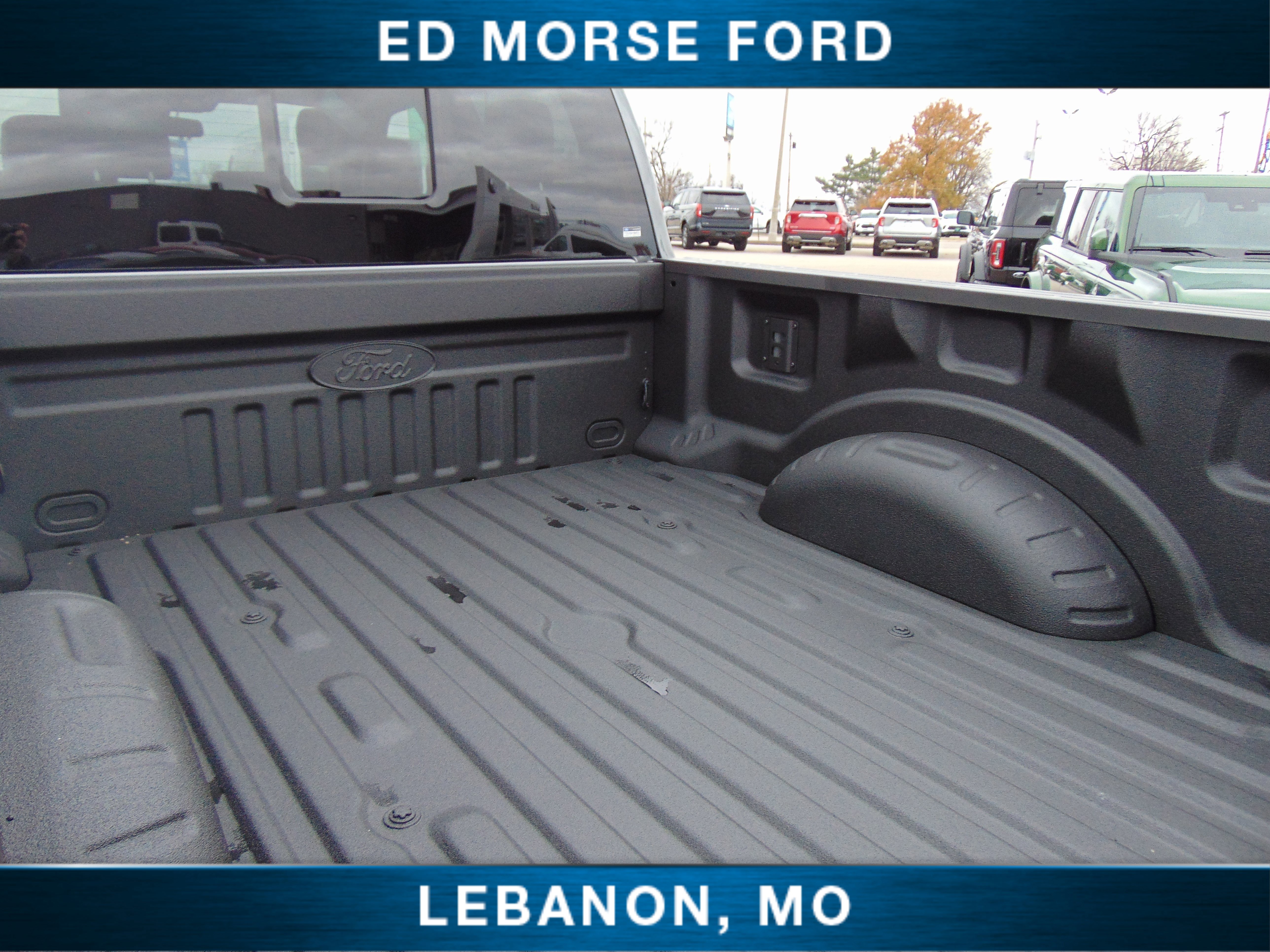 New 2026 Ford F250 Lariat w/ Black Appearance Package image 14