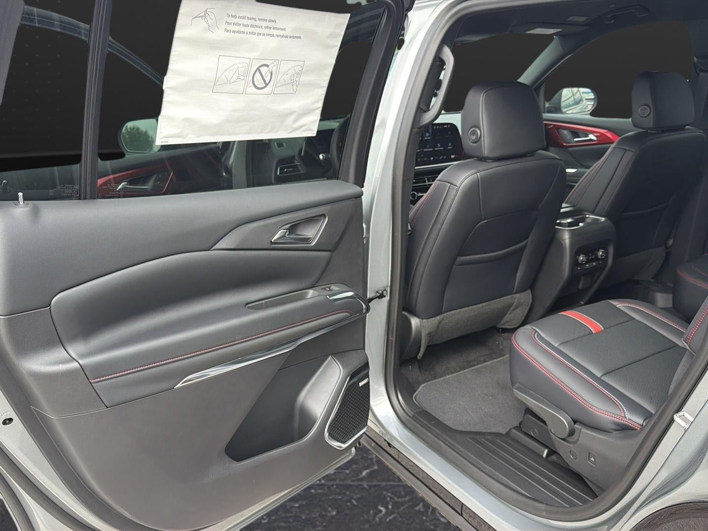 New 2026 Chevrolet Traverse RS AWD/4WD image 17