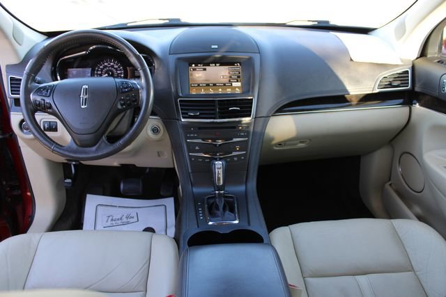 Used 2018 Lincoln MKT AWD w/ Technology Package image 26