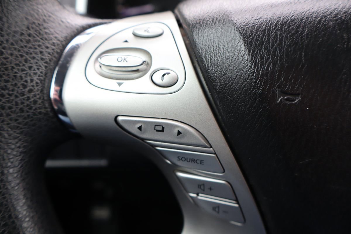 Used 2016 Nissan Murano S AWD/4WD image 29