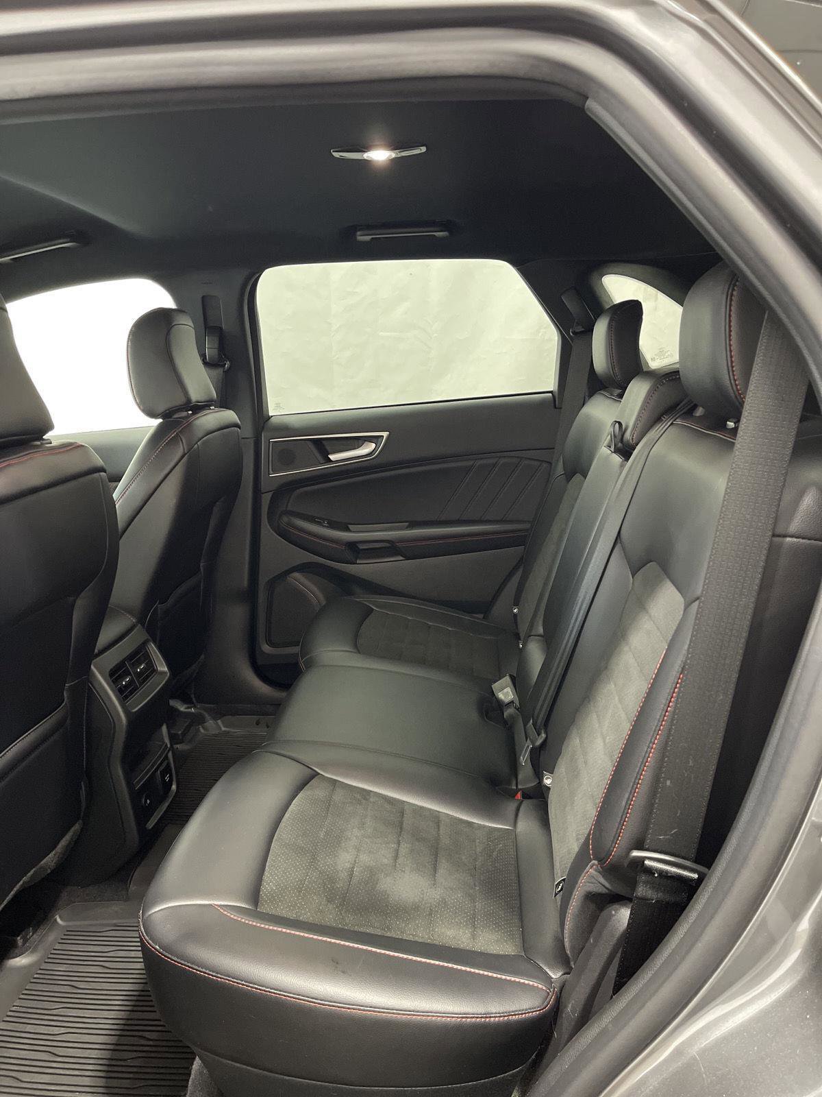 Used 2024 Ford Edge ST-Line image 15