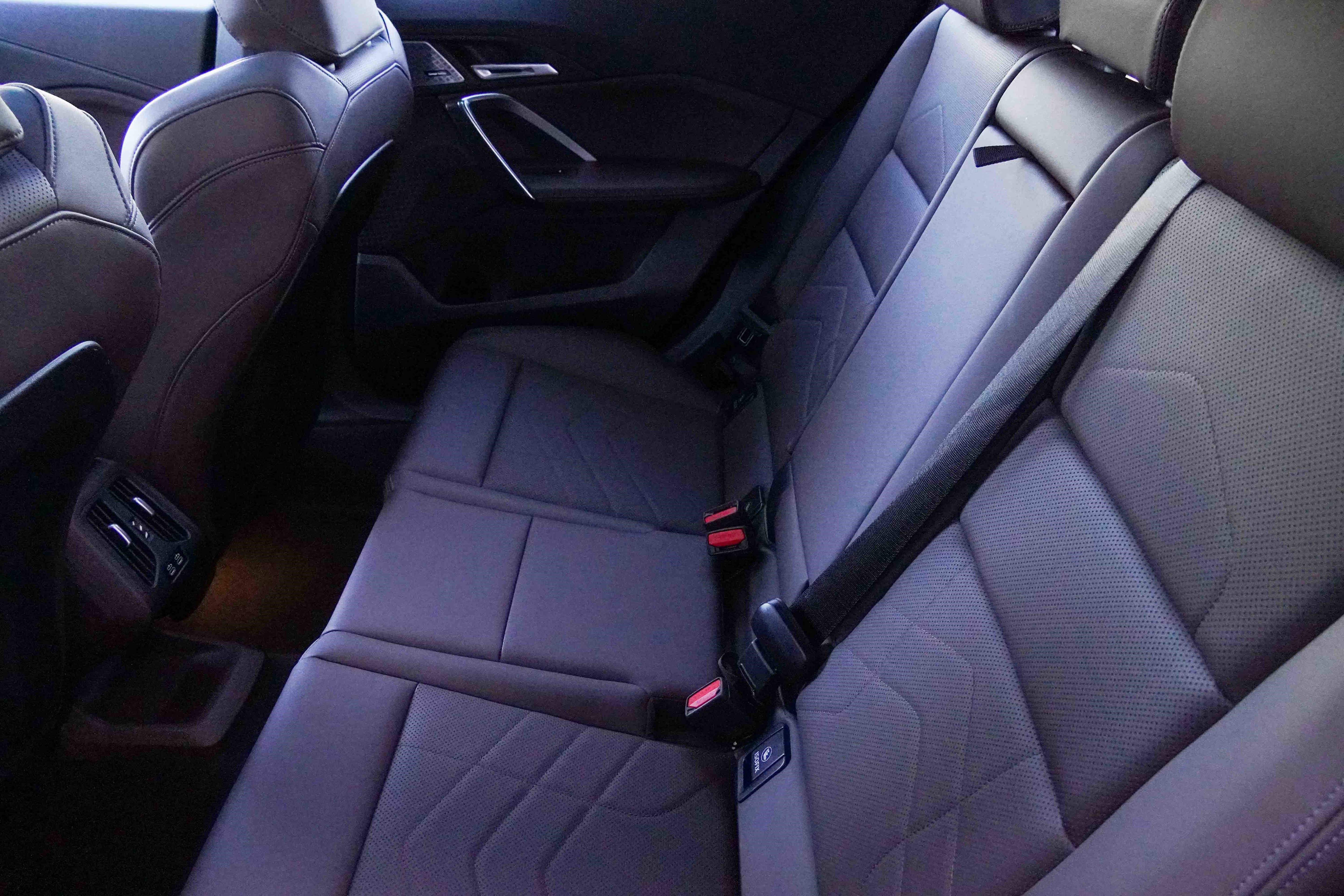 Certified 2025 BMW X2 M35i image 37