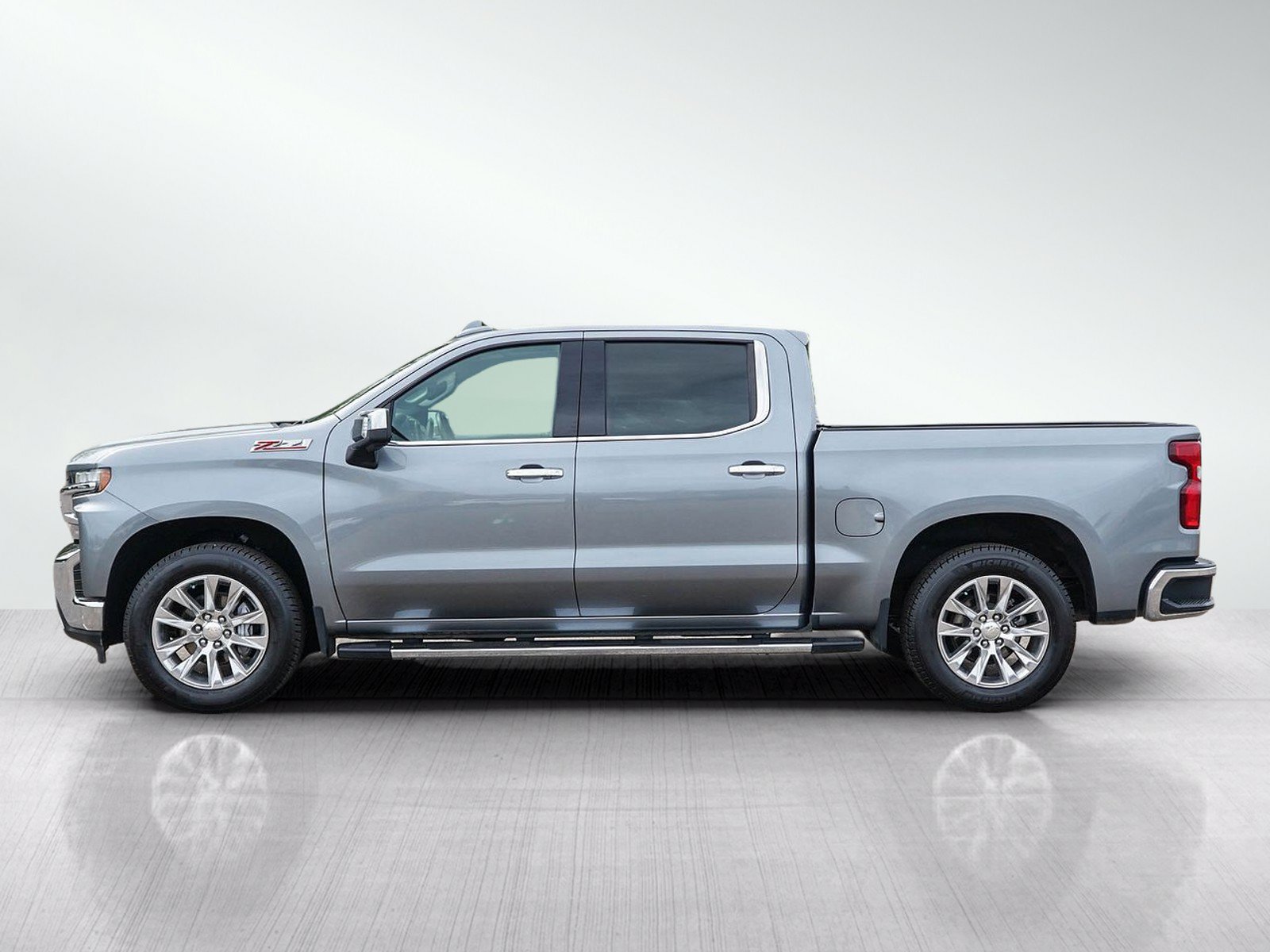 Used 2020 Chevrolet Silverado 1500 LTZ w/ LTZ Premium Package AWD/4WD image 2