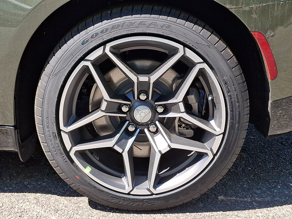 New 2026 Dodge Charger R/T AWD/4WD image 18