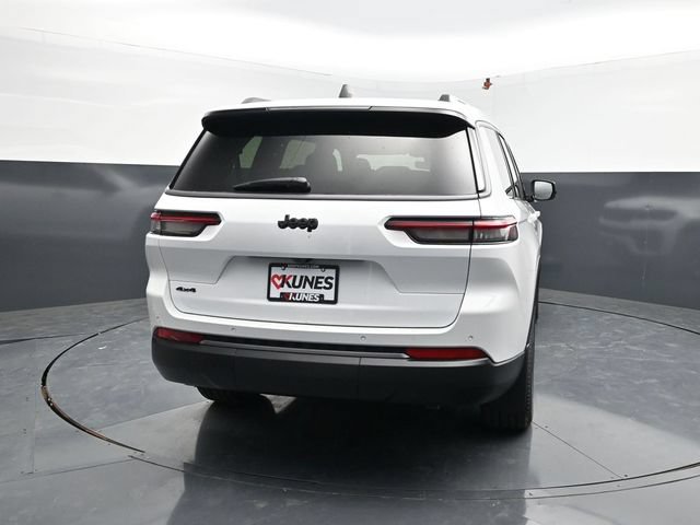 New 2026 Jeep Grand Cherokee L Limited w/ Limited Altitude Package AWD/4WD image 8