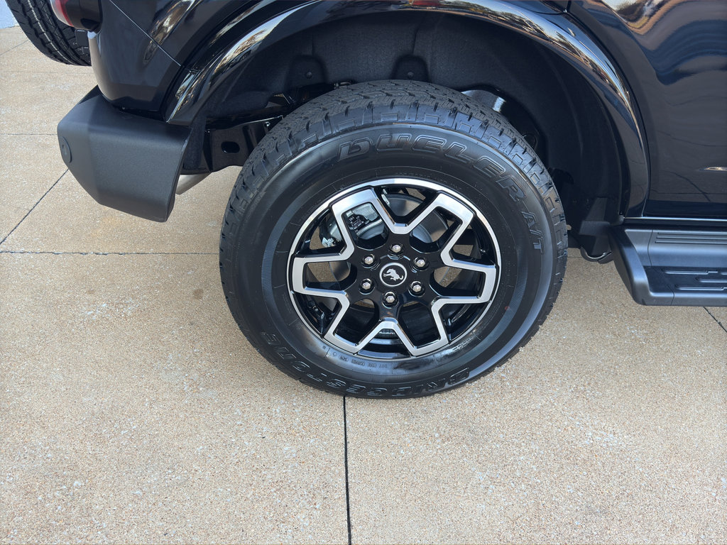 New 2025 Ford Bronco Outer Banks image 6