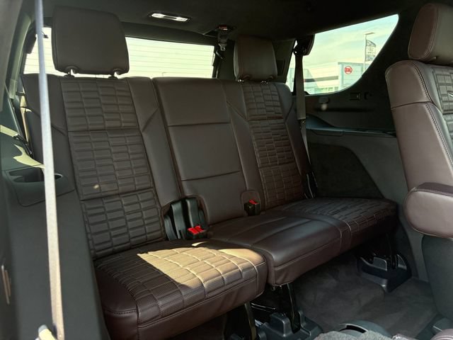 Certified 2023 Cadillac Escalade Sport Platinum w/ LPO, ONYX Package AWD/4WD image 19
