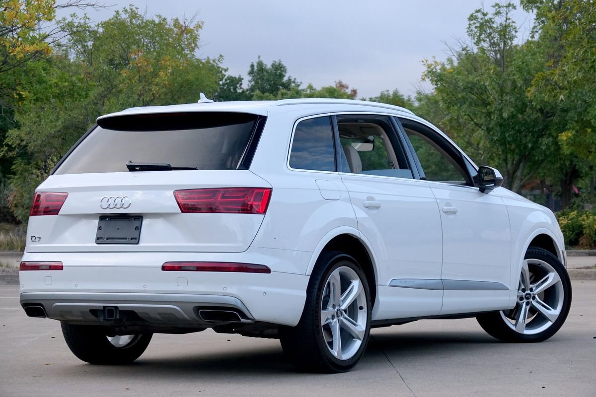 Used 2019 Audi Q7 3.0T Prestige w/ Prestige Package image 3