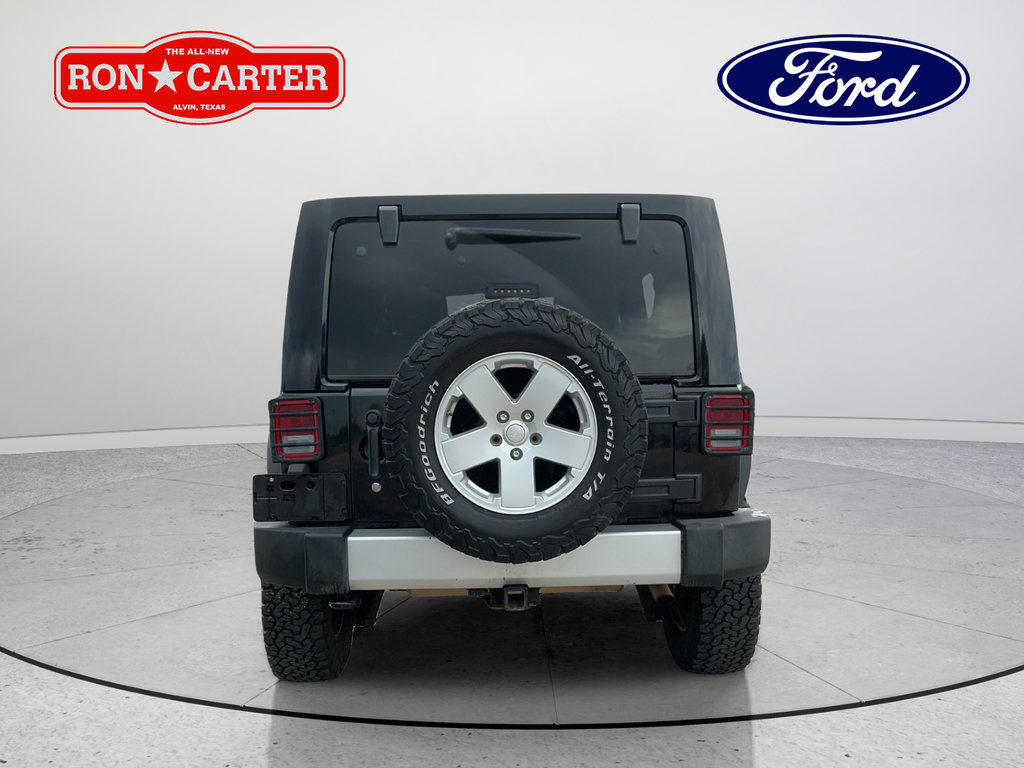 Used 2012 Jeep Wrangler Unlimited Sahara w/ Connectivity Group AWD/4WD image 5