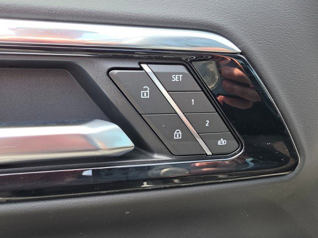 New 2026 Chevrolet Suburban High Country AWD/4WD image 35