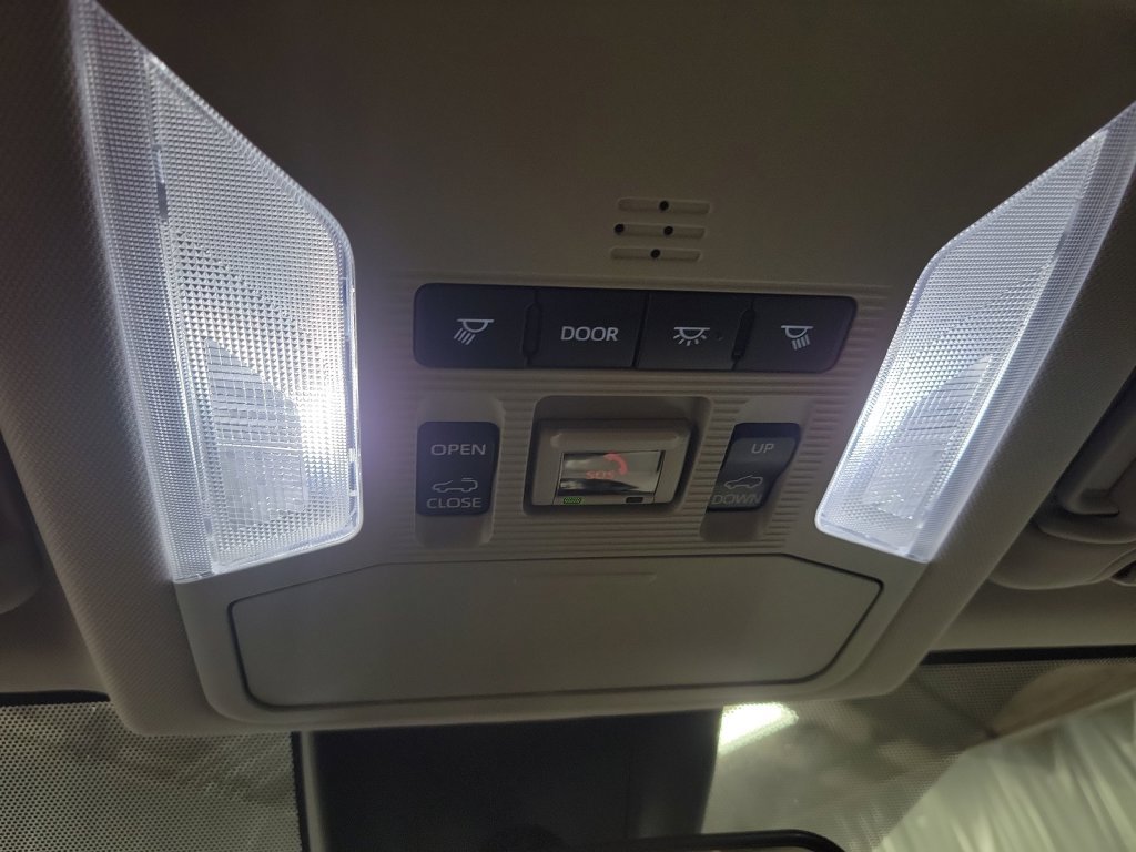 Used 2023 Toyota RAV4 XLE Premium FWD image 22