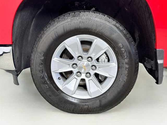 Used 2025 Chevrolet Silverado 1500 LT image 31