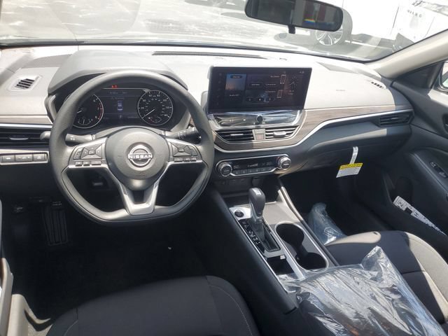 New 2026 Nissan Altima 2.5 SV w/ SV Special Edition Package FWD image 8