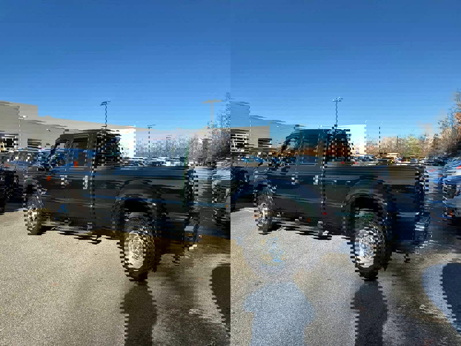 Used 2016 Ford F350 XLT w/ XLT Premium Package image 3