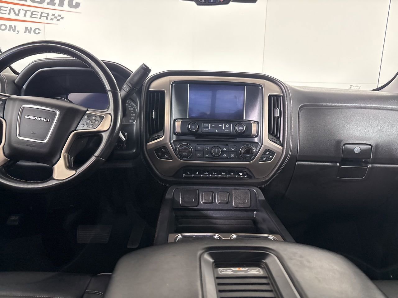 Used 2019 GMC Sierra 2500 Denali image 21