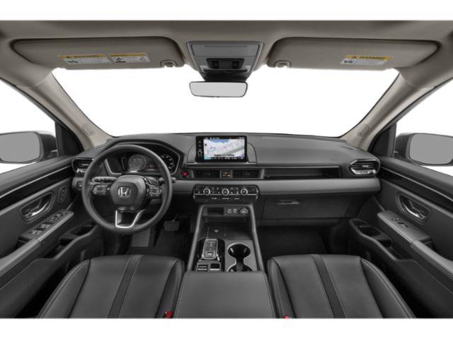 Used 2025 Honda Pilot Touring image 8