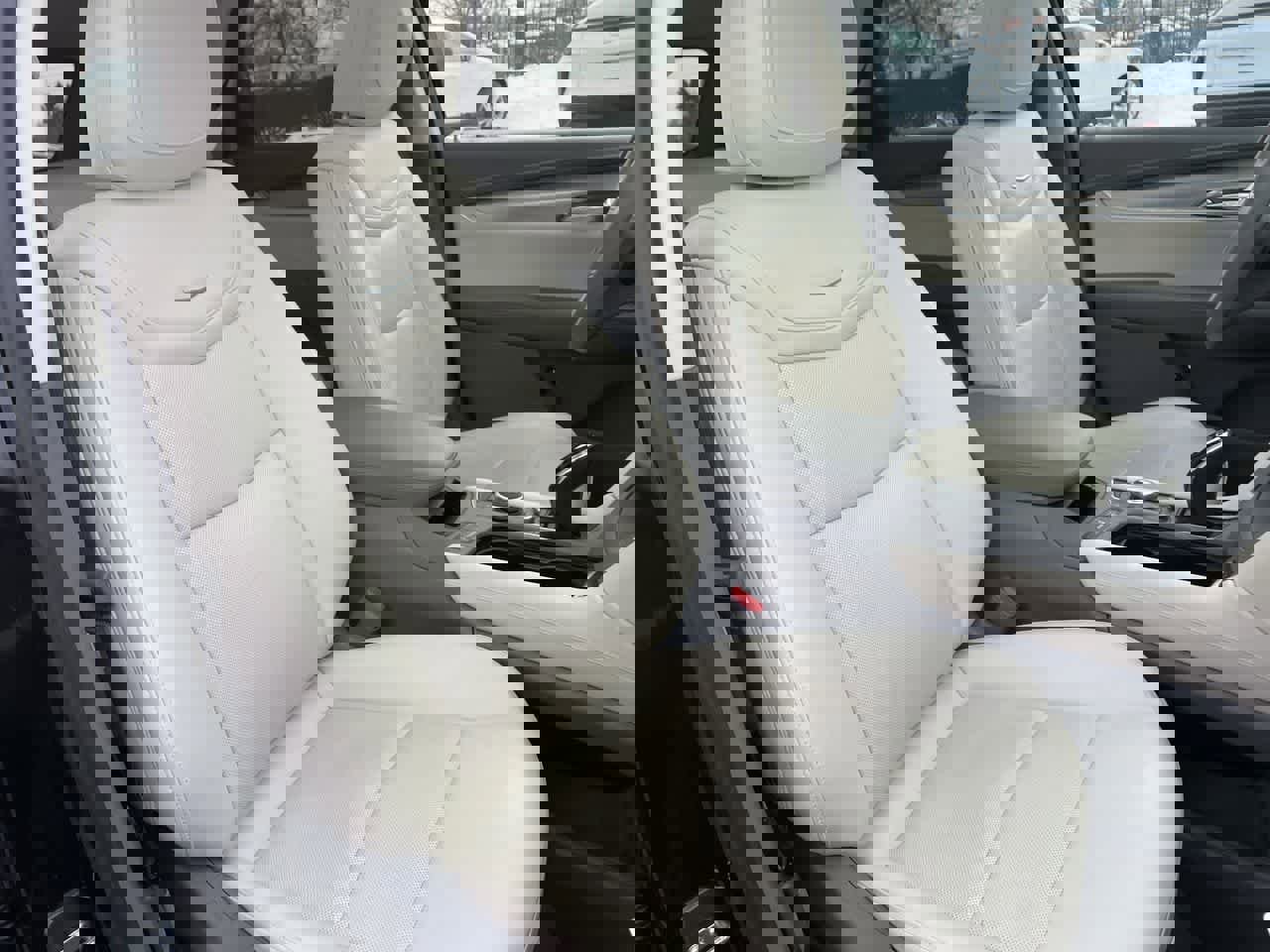 Certified 2022 Cadillac XT5 Premium Luxury image 14