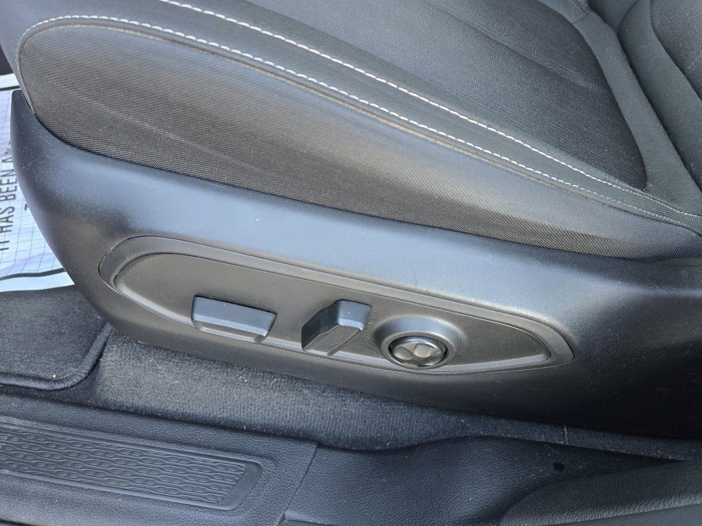 Used 2024 Jeep Grand Cherokee Laredo image 22