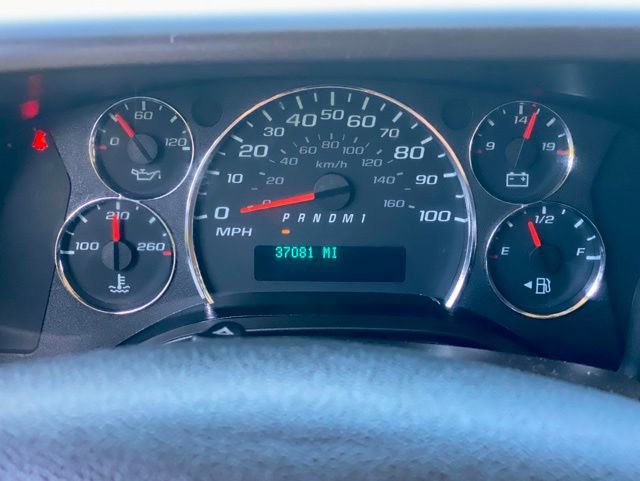 Used 2024 GMC Savana 2500 w/ Driver Convenience Package image 18