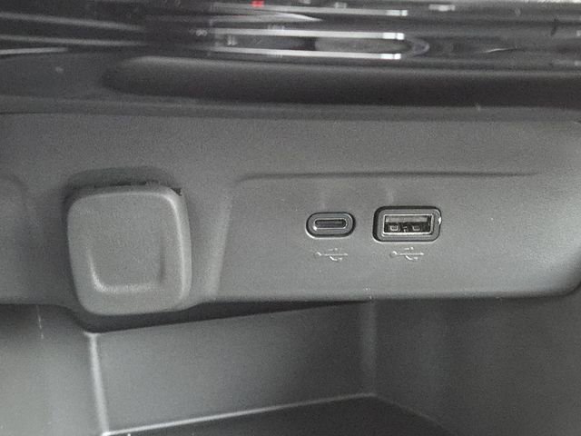 New 2026 Chevrolet Trax LT w/ Driver Confidence Package image 7