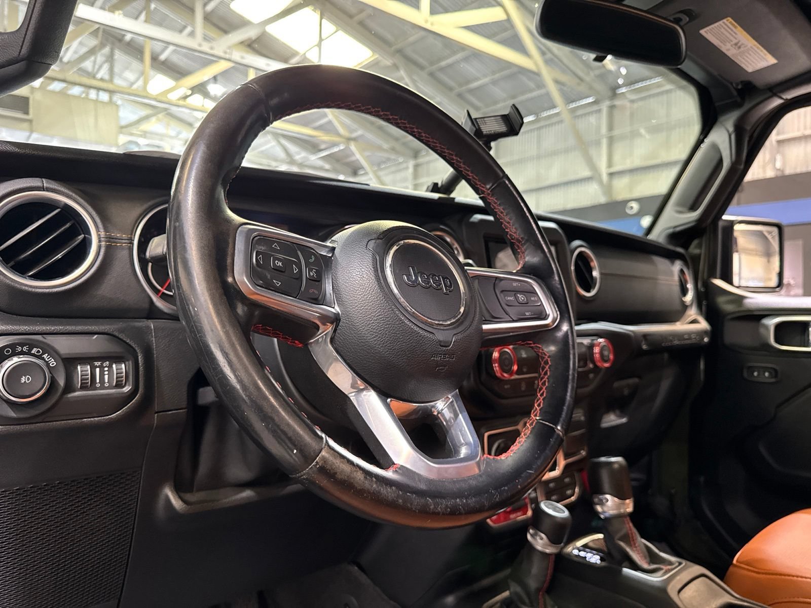 Used 2021 Jeep Wrangler Unlimited Rubicon AWD/4WD image 26