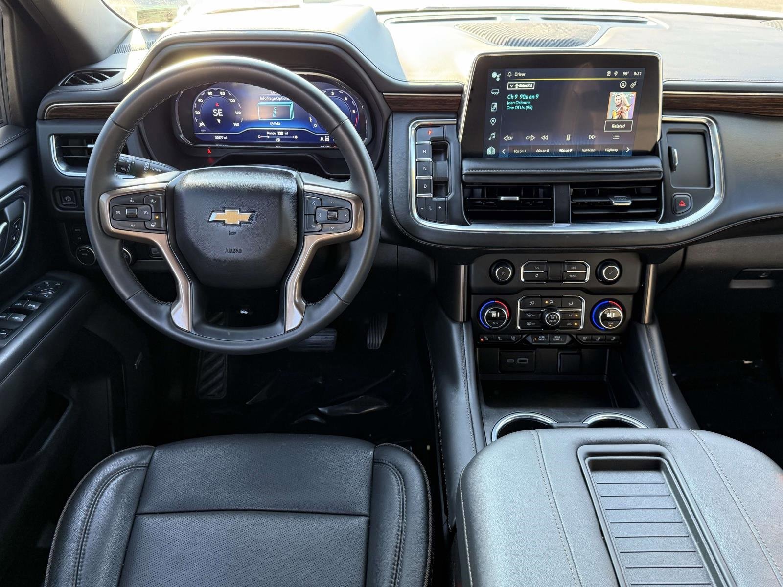 Certified 2023 Chevrolet Suburban High Country image 8