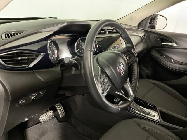 Used 2023 Buick Encore GX Select w/ Sport Touring Package FWD image 18