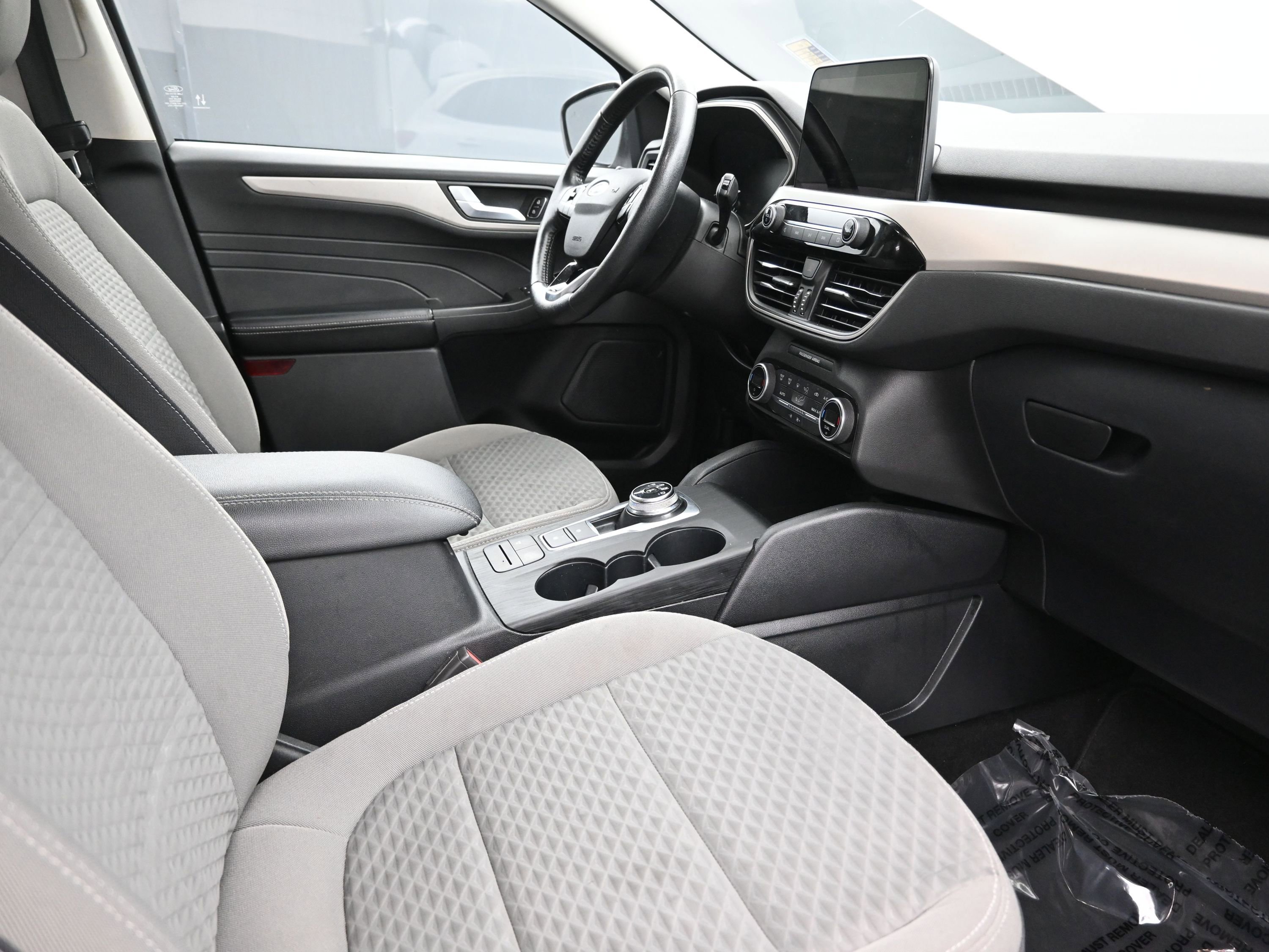 Used 2021 Ford Escape SE w/ Convenience Package image 27