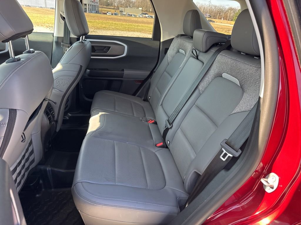 Used 2025 Ford Bronco Sport Badlands image 16