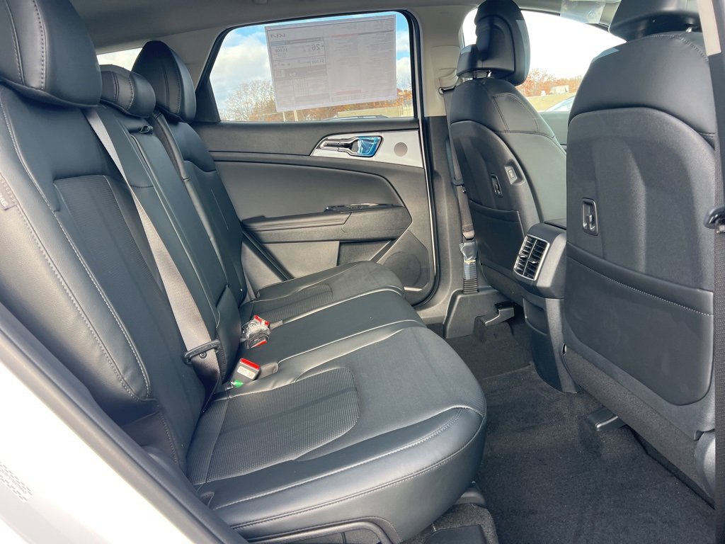 New 2026 Kia Sportage EX w/ EX Panorama Roof Package image 14