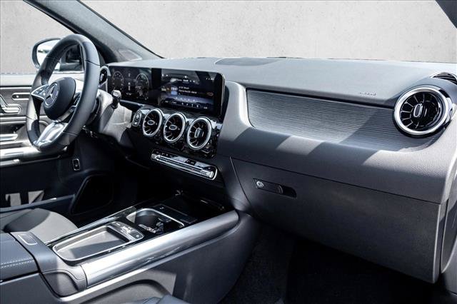New 2026 Mercedes-Benz GLA 250 4MATIC image 25