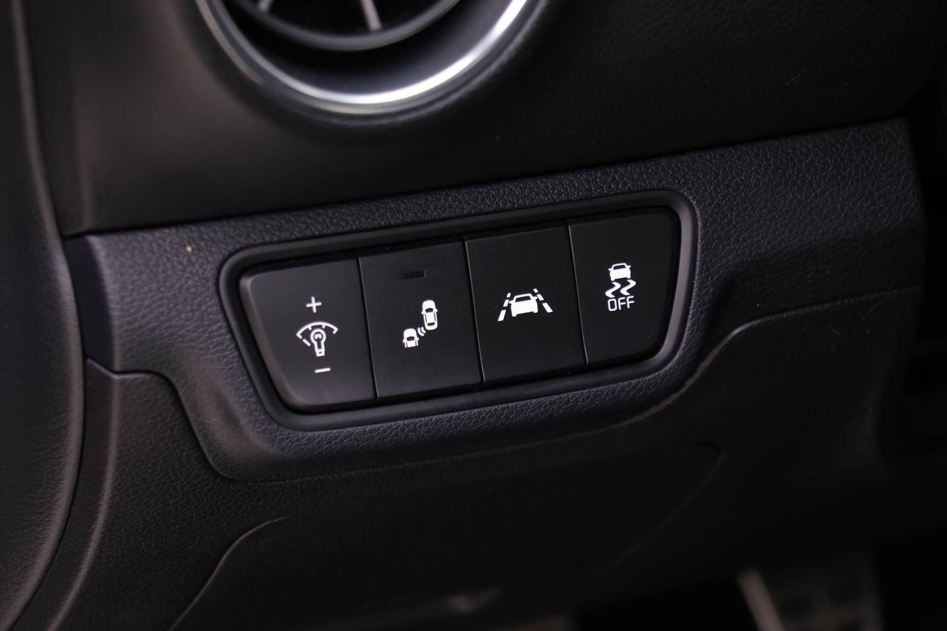 Used 2021 Kia Forte GT image 14