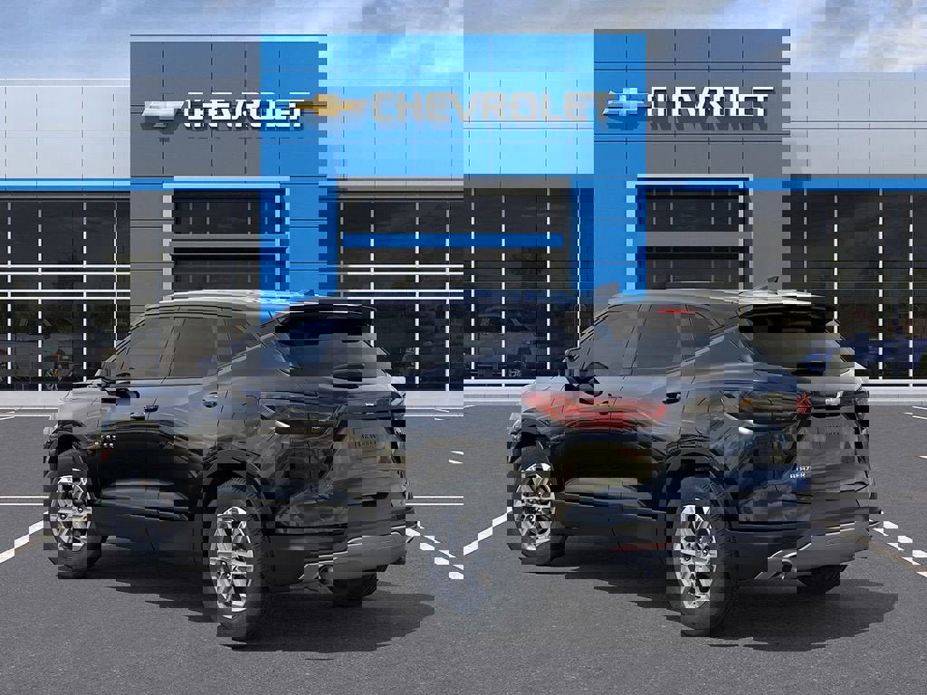 New 2026 Chevrolet Blazer LT image 4
