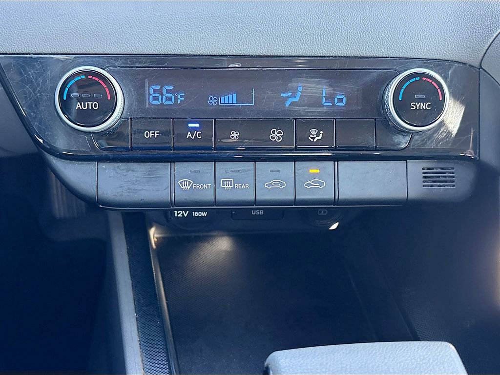 Used 2023 Hyundai Elantra SEL w/ Cargo Package image 15