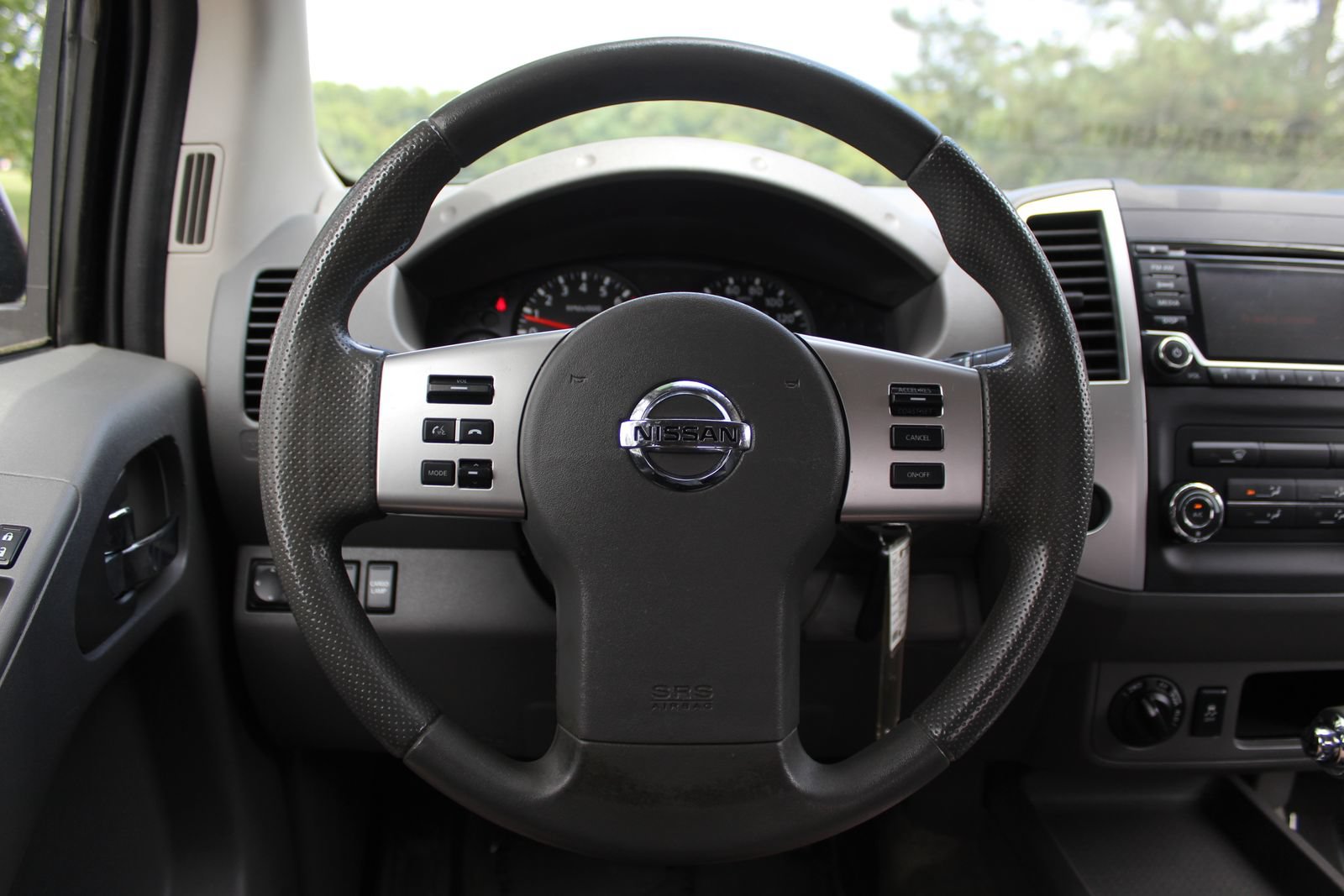 Used 2018 Nissan Frontier SV AWD/4WD image 15