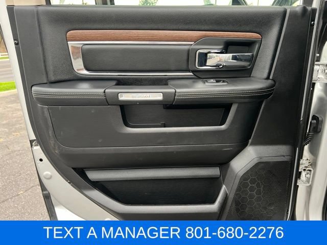 Used 2017 RAM 3500 Laramie w/ Convenience Group AWD/4WD image 31