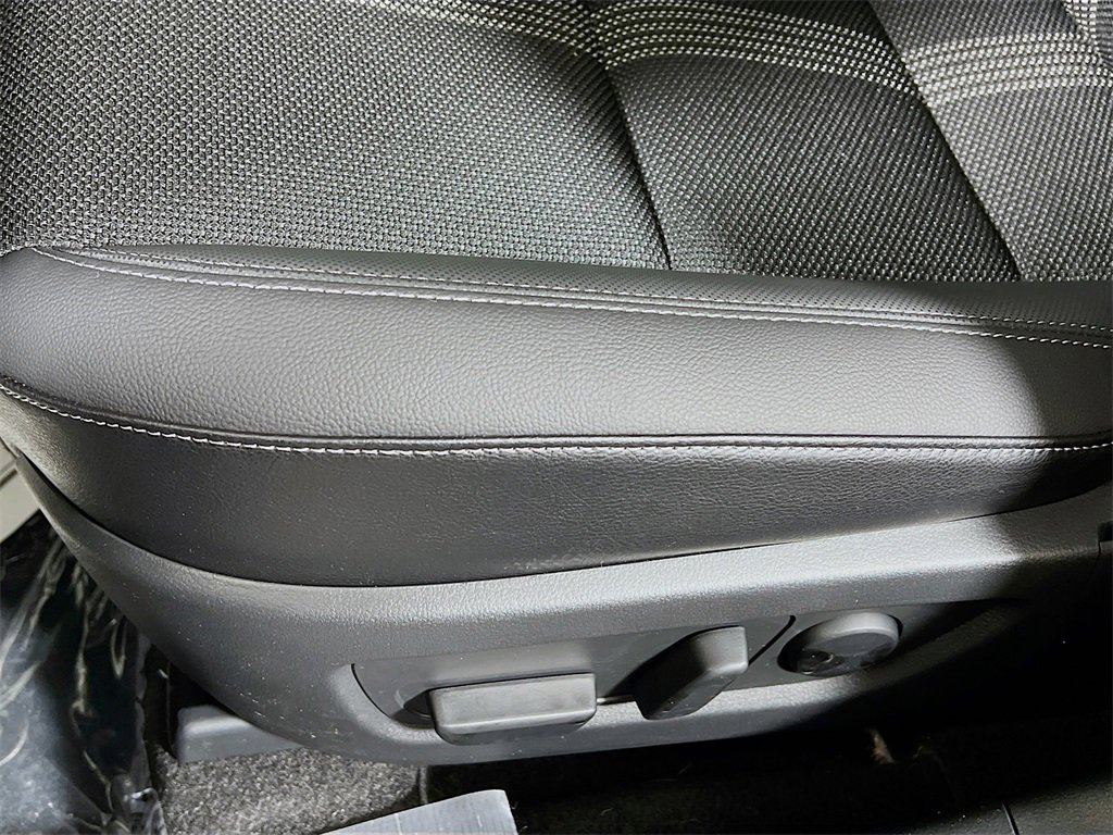 Used 2025 MAZDA CX-50 2.5 Hybrid w/ Cargo Package image 15