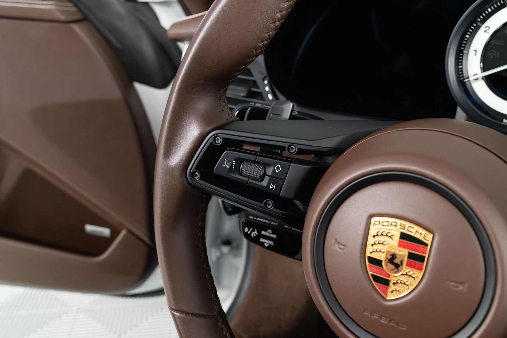 Used 2021 Porsche 911 Targa 4S image 24